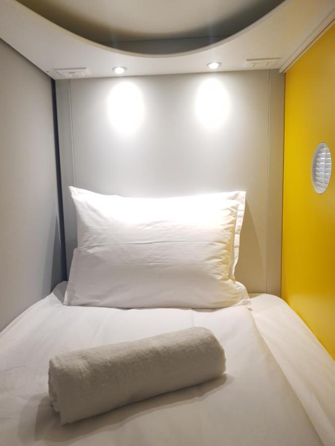 Cube Capsule Hostel *